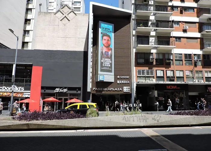 4 Ventanales sobre la Avenida Corrientes