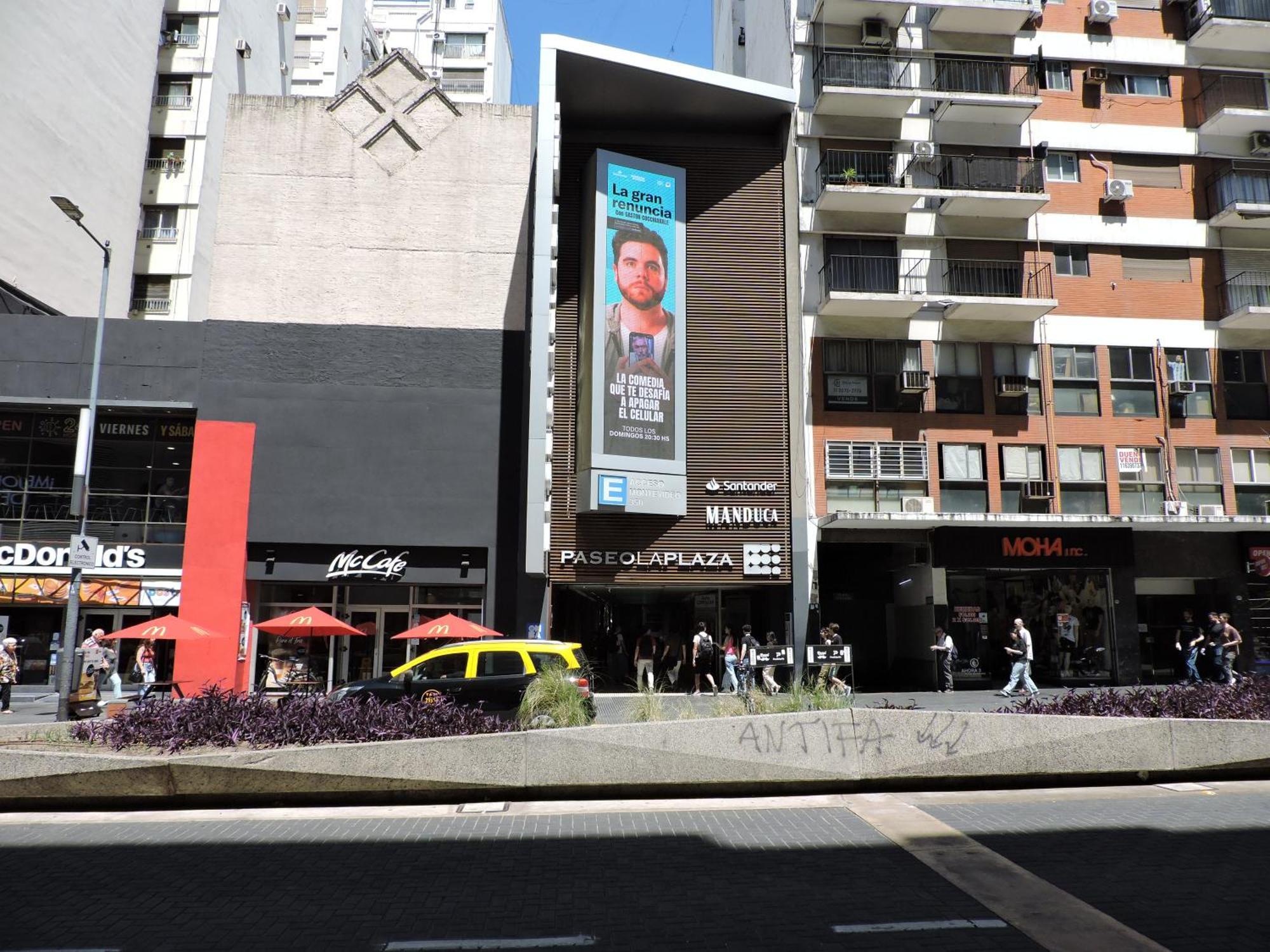 4 Ventanales Sobre La Avenida Corrientes Ciudad Autónoma de Buenos Aires